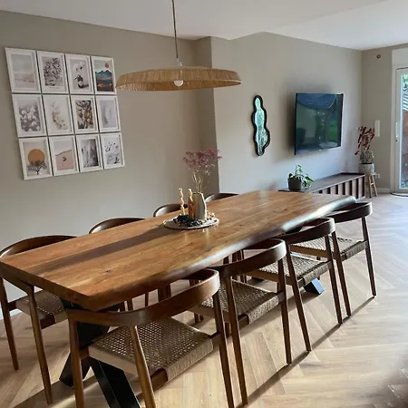 Modernes Haus Mit Garten In Windberg, Ruhig & Zentral Monchengladbach