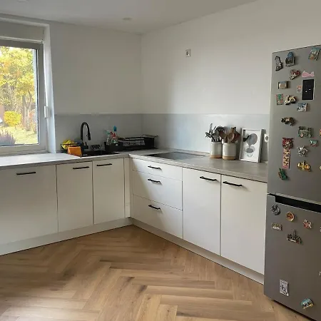 Modernes Haus Mit Garten In Windberg, Ruhig & Zentral