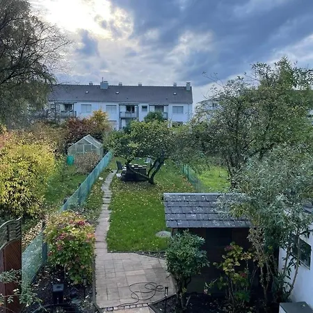 Vakantiehuis Modernes Haus Mit Garten In Windberg, Ruhig & Zentral