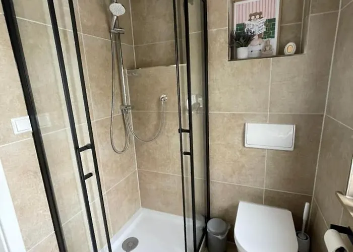 度假居 Modernes Haus Mit Garten In Windberg, Ruhig & Zentral 门兴格拉德巴赫