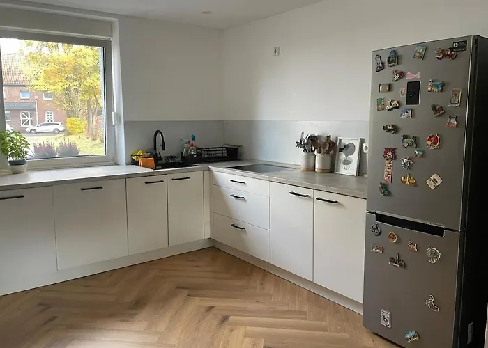 Modernes Haus Mit Garten In Windberg, Ruhig & Zentral