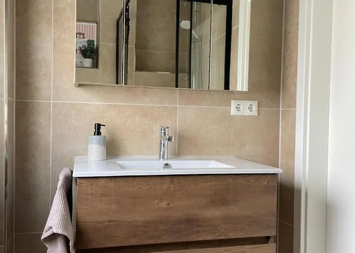 Modernes Haus Mit Garten In Windberg, Ruhig & Zentral *